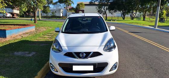 NISSAN MARCH 1.6 SL 16V FLEXSTART 4P XTRONIC NISSAN MARCH 1.6 SL 16V FLEXSTART 4P XTRONIC